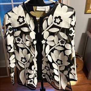 Chic Black and White Floral Women's Blazer